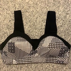 NWOT Brooks Full Support Sports Bra